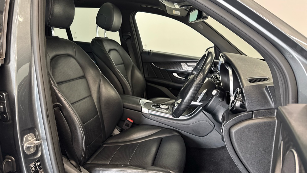 Mercedes-Benz GLC 220d 4Matic AMG Line Premium 5dr 9G-Tronic Diesel Estate - Image 26