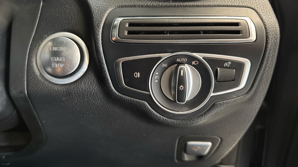 Mercedes-Benz GLC 220d 4Matic AMG Line Premium 5dr 9G-Tronic Diesel Estate - Image 28