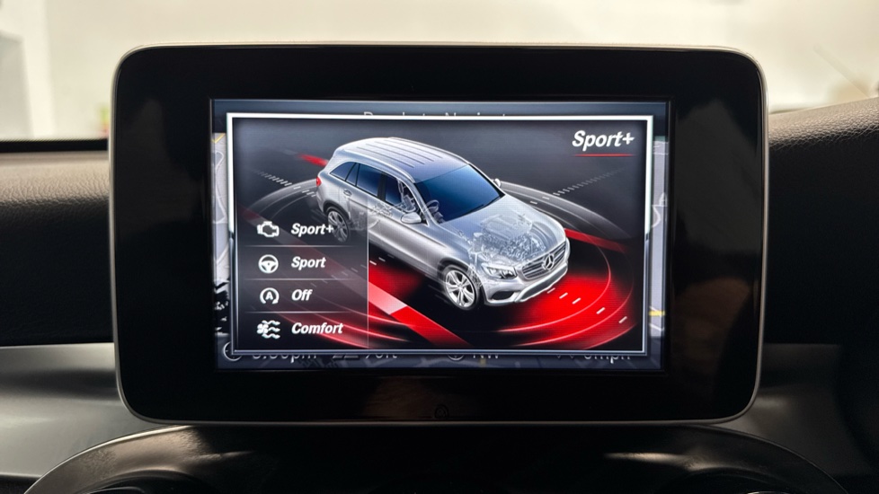 Mercedes-Benz GLC 220d 4Matic AMG Line Premium 5dr 9G-Tronic Diesel Estate - Image 38