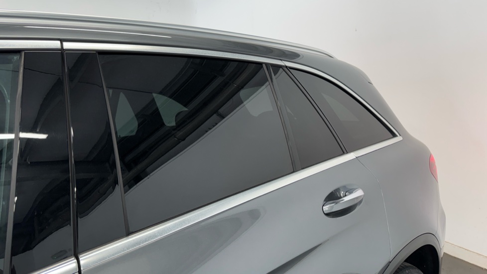 Mercedes-Benz GLC 220d 4Matic AMG Line Premium 5dr 9G-Tronic Diesel Estate - Image 44