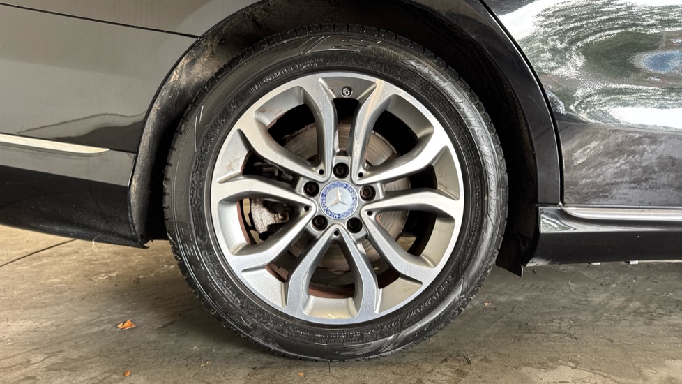 Mercedes-Benz C-Class C220 BlueTEC Sport 4dr Auto Diesel Saloon - Image 7