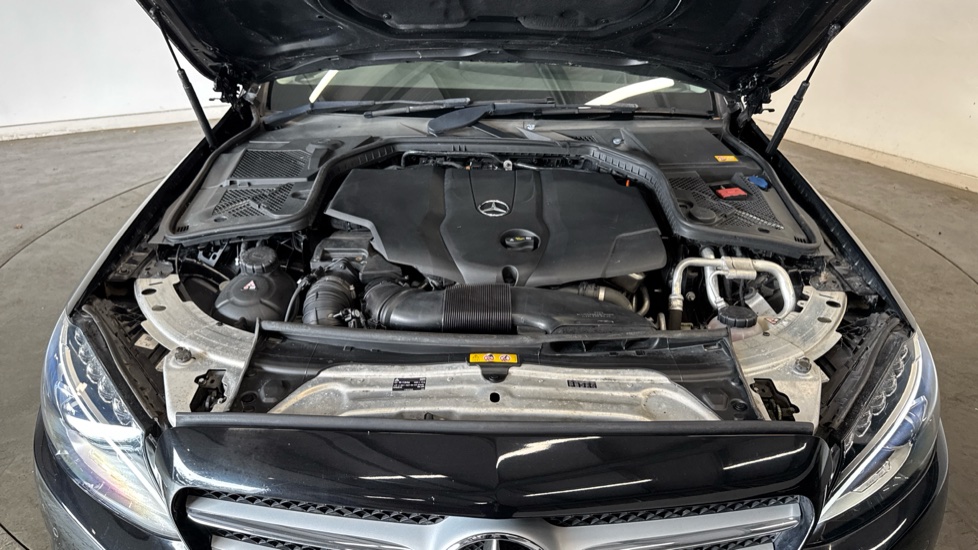 Mercedes-Benz C-Class C220 BlueTEC Sport 4dr Auto Diesel Saloon - Image 8