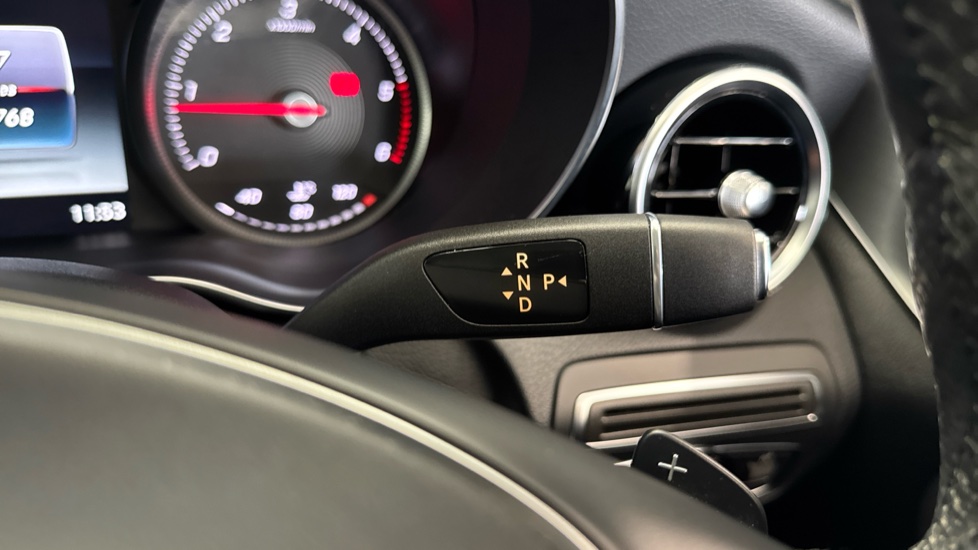 Mercedes-Benz C-Class C220 BlueTEC Sport 4dr Auto Diesel Saloon - Image 13