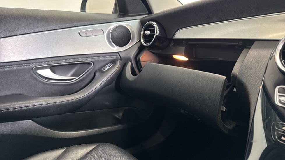 Mercedes-Benz C-Class C220 BlueTEC Sport 4dr Auto Diesel Saloon - Image 36