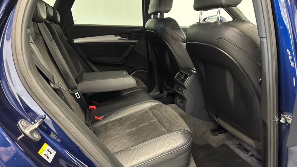 Audi Q5 40 TDI Quattro S Line 5dr S Tronic Diesel Estate - Image 23