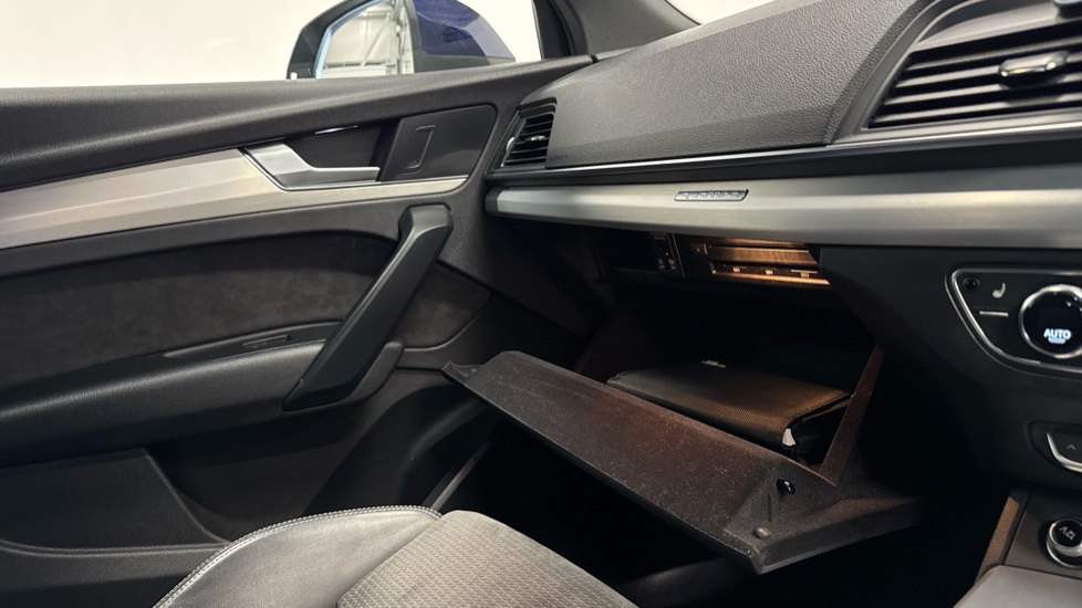 Audi Q5 40 TDI Quattro S Line 5dr S Tronic Diesel Estate - Image 39