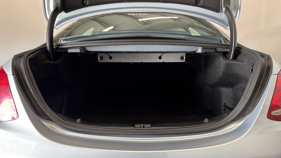 Mercedes-Benz C-Class C220d AMG Line 4dr 9G-Tronic Diesel Saloon - Image 4