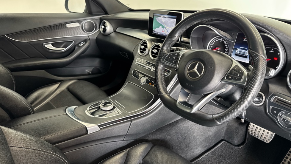 Mercedes-Benz C-Class C220d AMG Line 4dr 9G-Tronic Diesel Saloon - Image 11