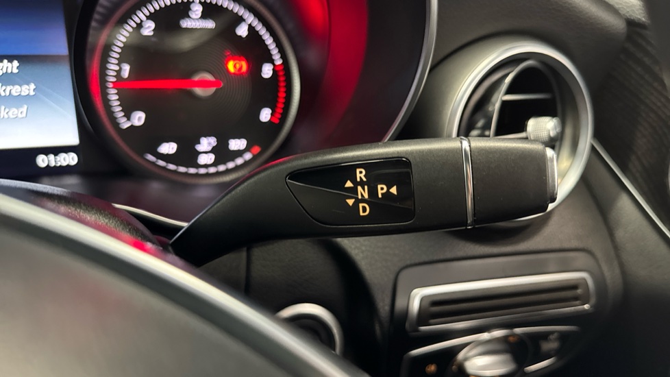 Mercedes-Benz C-Class C220d AMG Line 4dr 9G-Tronic Diesel Saloon - Image 13
