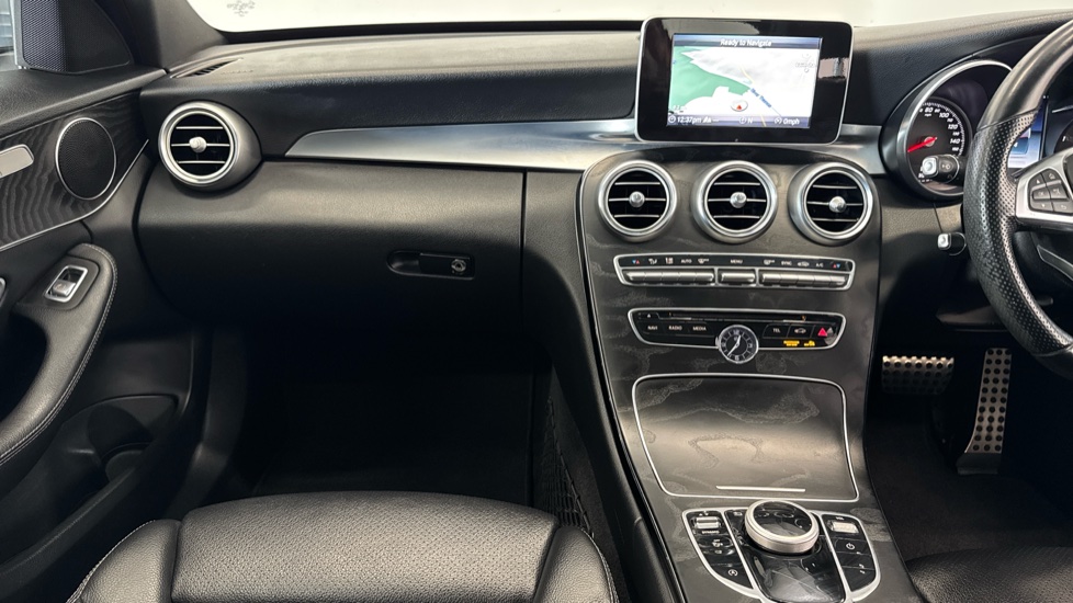 Mercedes-Benz C-Class C220d AMG Line 4dr 9G-Tronic Diesel Saloon - Image 14