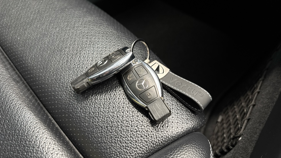 Mercedes-Benz C-Class C220d AMG Line 4dr 9G-Tronic Diesel Saloon - Image 20