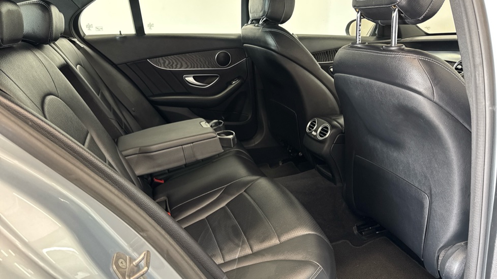 Mercedes-Benz C-Class C220d AMG Line 4dr 9G-Tronic Diesel Saloon - Image 22