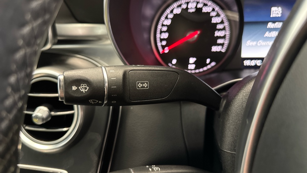 Mercedes-Benz C-Class C220d AMG Line 4dr 9G-Tronic Diesel Saloon - Image 31