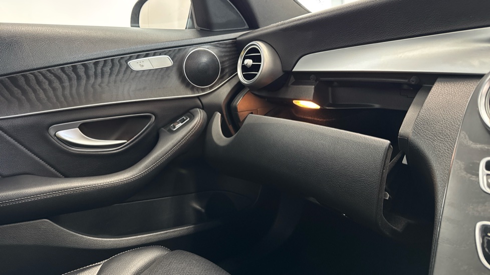Mercedes-Benz C-Class C220d AMG Line 4dr 9G-Tronic Diesel Saloon - Image 36