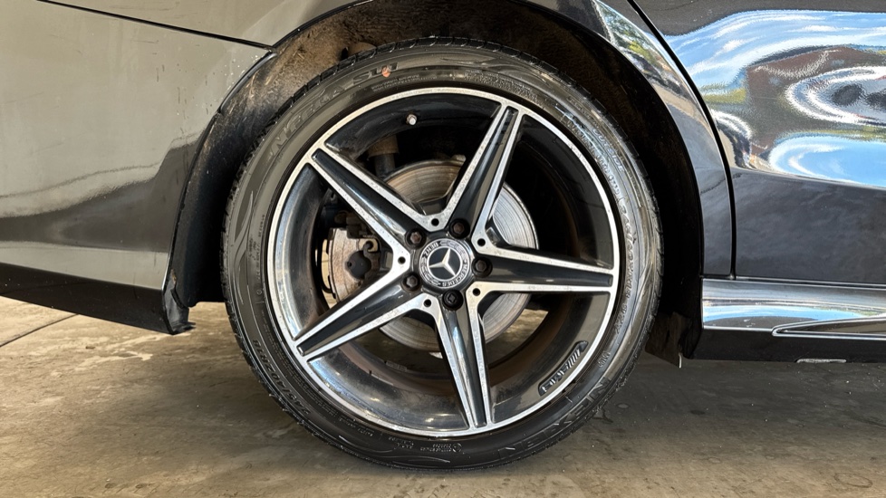 Mercedes-Benz C-Class C250d AMG Line Premium Plus 5dr 9G-Tronic Diesel Estate - Image 7