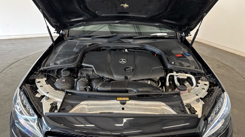 Mercedes-Benz C-Class C250d AMG Line Premium Plus 5dr 9G-Tronic Diesel Estate - Image 8