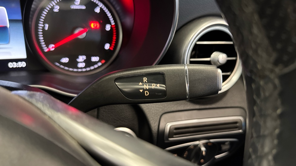 Mercedes-Benz C-Class C250d AMG Line Premium Plus 5dr 9G-Tronic Diesel Estate - Image 13