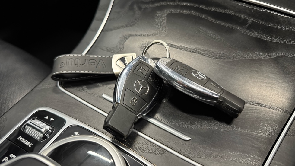 Mercedes-Benz C-Class C250d AMG Line Premium Plus 5dr 9G-Tronic Diesel Estate - Image 20