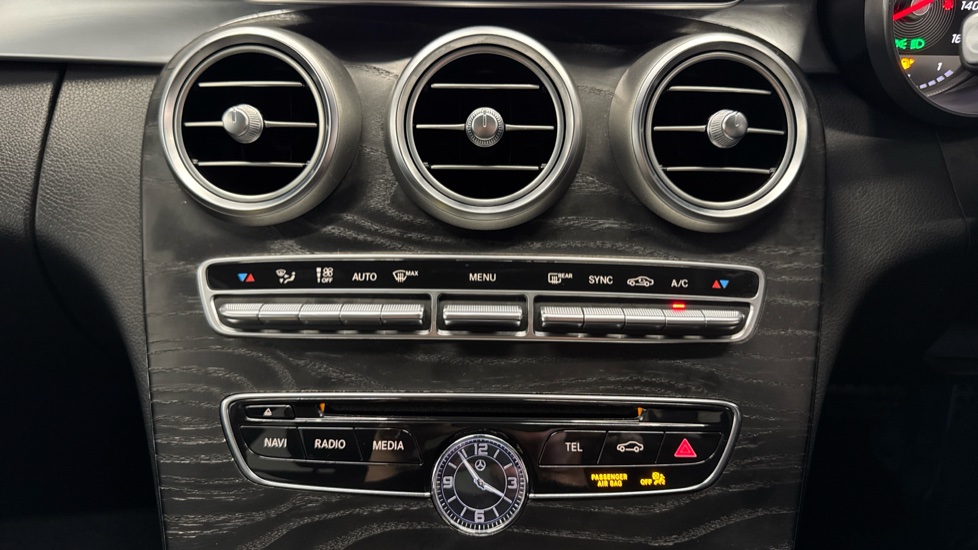 Mercedes-Benz C-Class C250d AMG Line Premium Plus 5dr 9G-Tronic Diesel Estate - Image 31