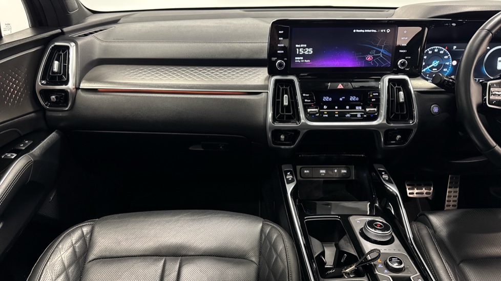 Kia Sorento 1.6 T-GDi HEV Edition 5dr Auto Hybrid Station Wagon - Image 14