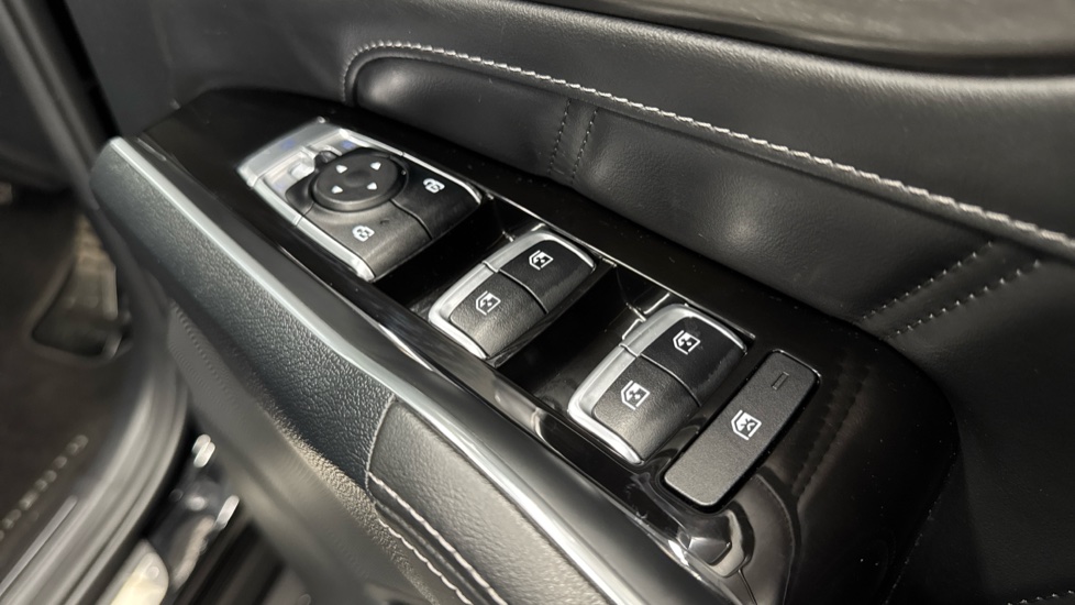 Kia Sorento 1.6 T-GDi HEV Edition 5dr Auto Hybrid Station Wagon - Image 25