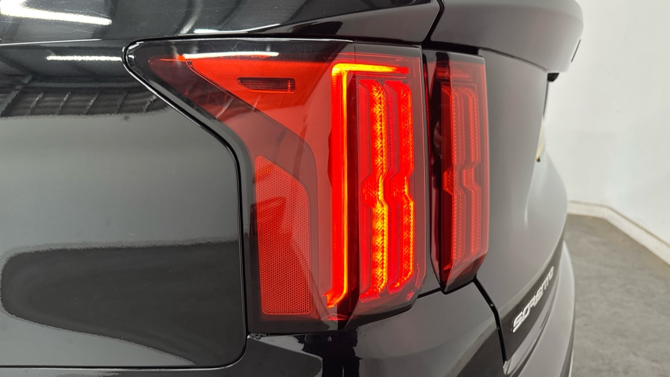 Kia Sorento 1.6 T-GDi HEV Edition 5dr Auto Hybrid Station Wagon - Image 45