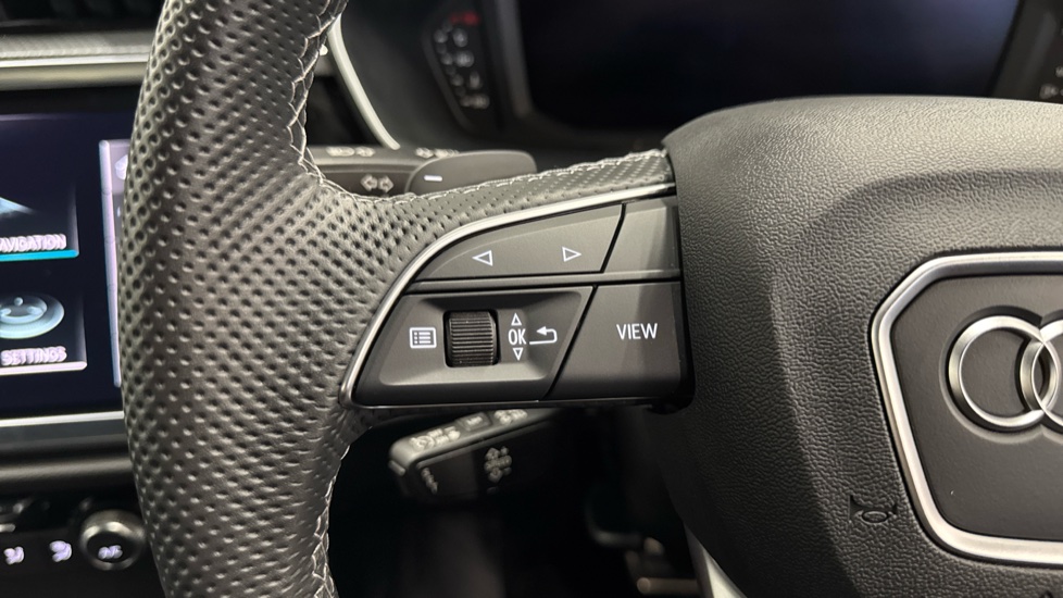 Audi Q3 35 TFSI Black Edition 5dr S Tronic [20Inch  Alloy] Petrol Estate - Image 28
