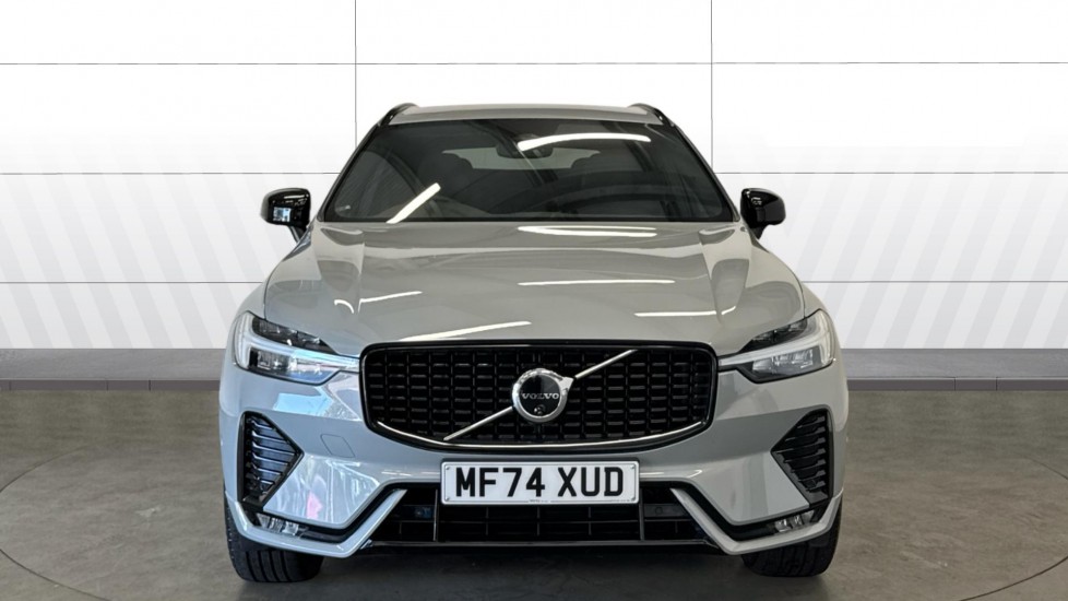 Volvo XC60 2.0 B5P Plus Dark 5dr AWD Geartronic Petrol Estate - Image 3