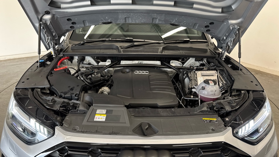 Audi Q5 40 TDI Quattro Edition 1 5dr S Tronic Diesel Estate - Image 8