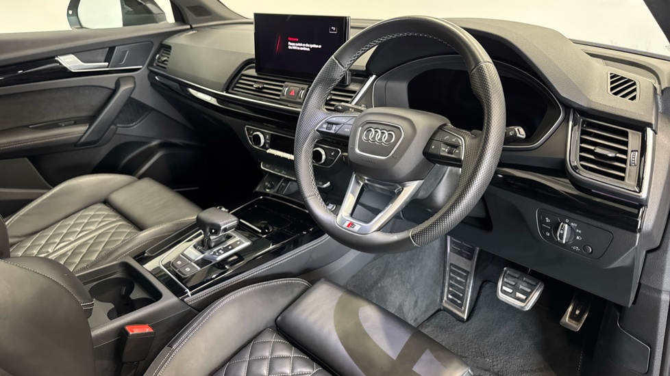 Audi Q5 40 TDI Quattro Edition 1 5dr S Tronic Diesel Estate - Image 11
