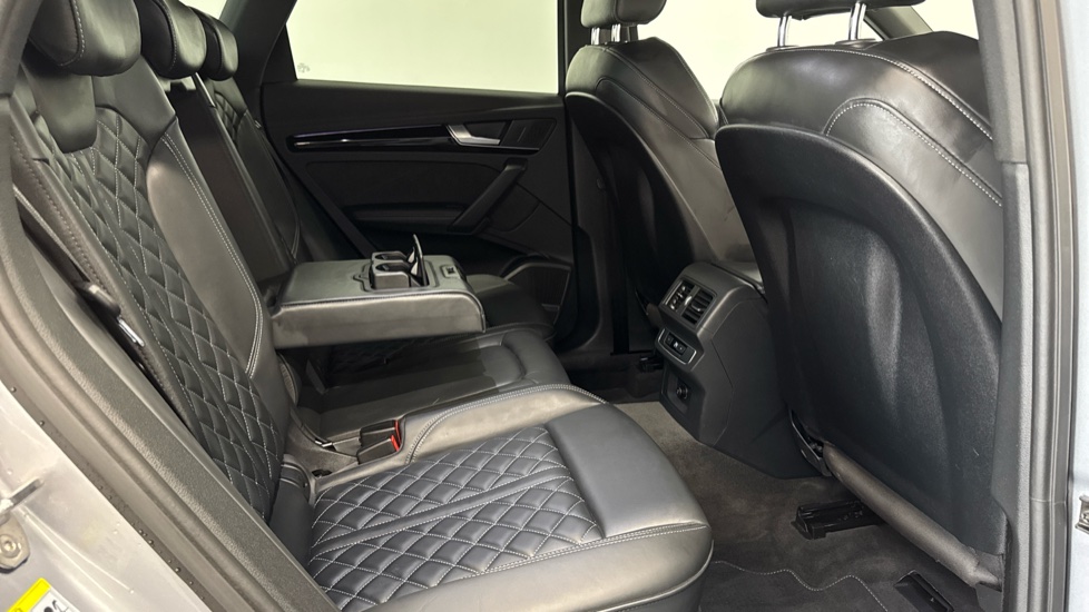 Audi Q5 40 TDI Quattro Edition 1 5dr S Tronic Diesel Estate - Image 23