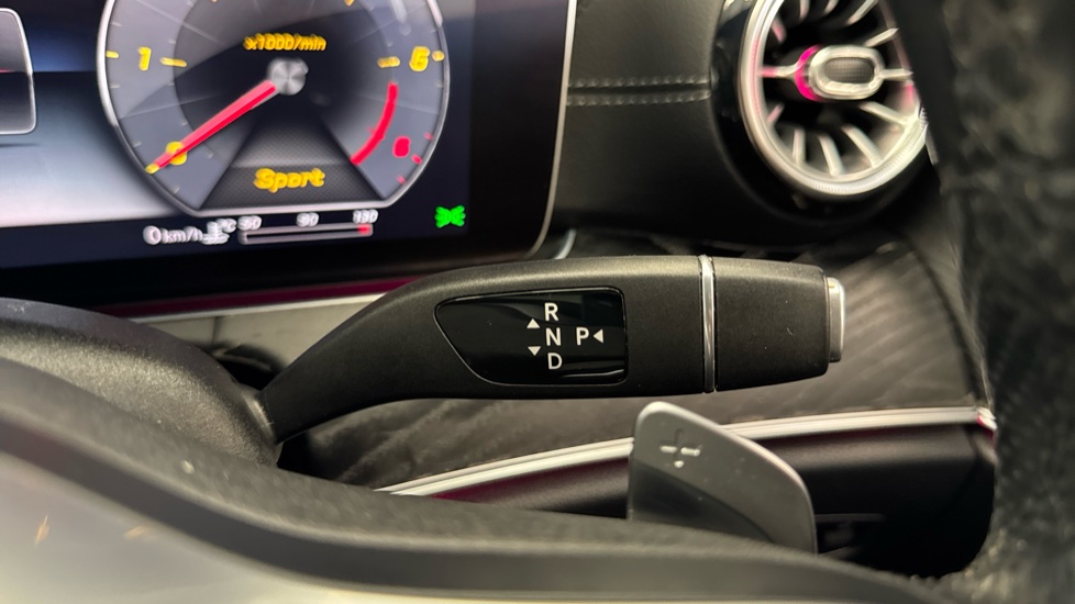 Mercedes-Benz E-Class E220d AMG Line 2dr 9G-Tronic Diesel Coupe - Image 13