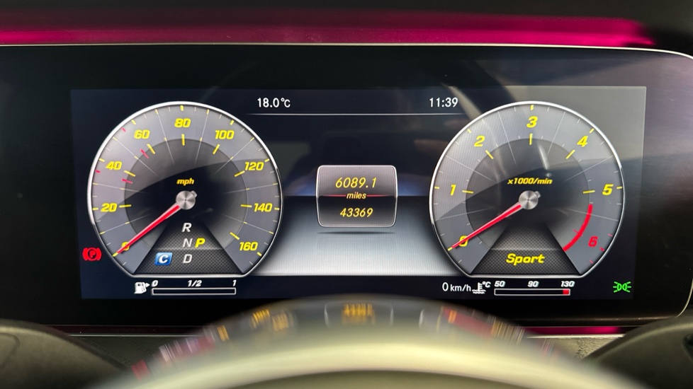 Mercedes-Benz E-Class E220d AMG Line 2dr 9G-Tronic Diesel Coupe - Image 18