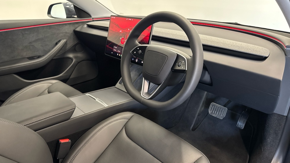 Tesla Model 3 Long Range AWD 85kWh 4dr Auto Electric Saloon - Image 11