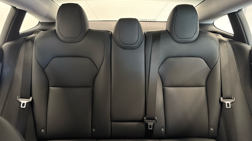 Tesla Model 3 Long Range AWD 85kWh 4dr Auto Electric Saloon - Image 15