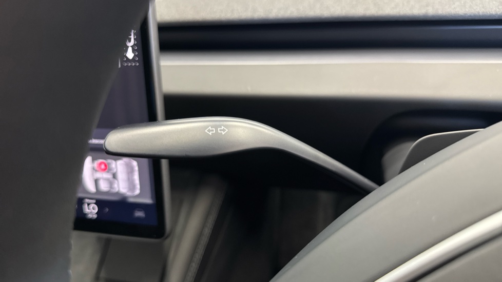 Tesla Model 3 Long Range AWD 85kWh 4dr Auto Electric Saloon - Image 30