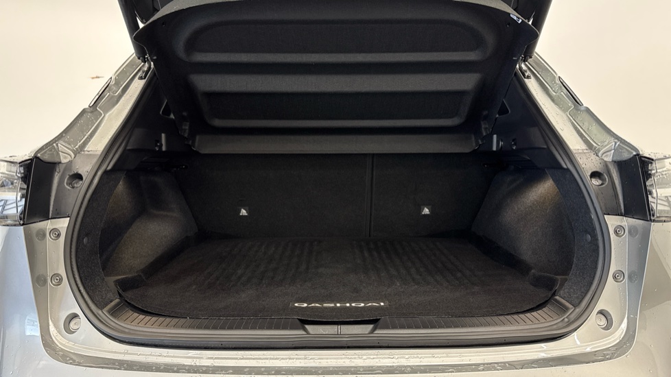 Nissan Qashqai 1.5 E-Power Tekna 5dr Auto Hybrid Hatchback - Image 4