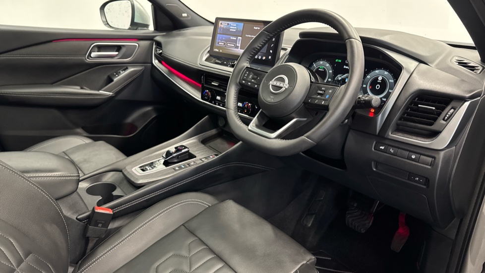 Nissan Qashqai 1.5 E-Power Tekna 5dr Auto Hybrid Hatchback - Image 11