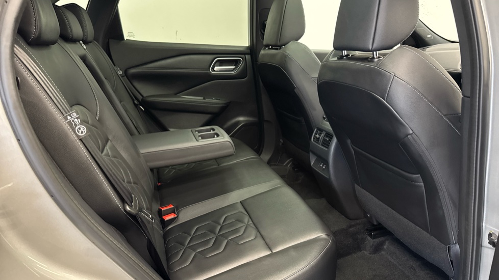 Nissan Qashqai 1.5 E-Power Tekna 5dr Auto Hybrid Hatchback - Image 23