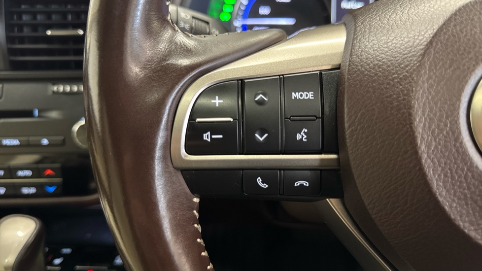 Lexus RX 450h L 3.5 Takumi 5dr CVT Hybrid Estate - Image 31