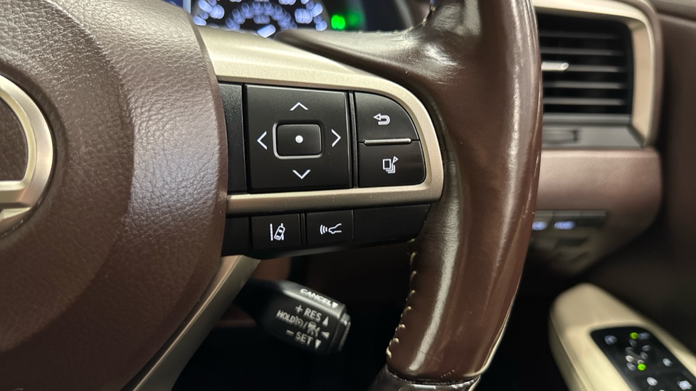 Lexus RX 450h L 3.5 Takumi 5dr CVT Hybrid Estate - Image 32