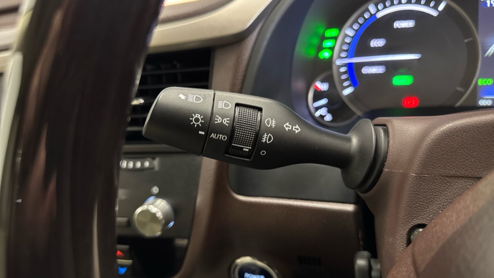 Lexus RX 450h L 3.5 Takumi 5dr CVT Hybrid Estate - Image 33