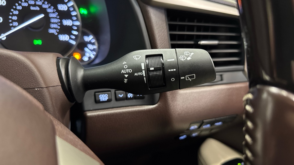 Lexus RX 450h L 3.5 Takumi 5dr CVT Hybrid Estate - Image 34