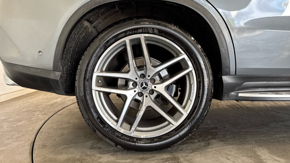 Mercedes-Benz GLE Coupe GLE 350d 4Matic AMG Line Premium Plus 5dr 9G-Tron Diesel Estate - Image 7
