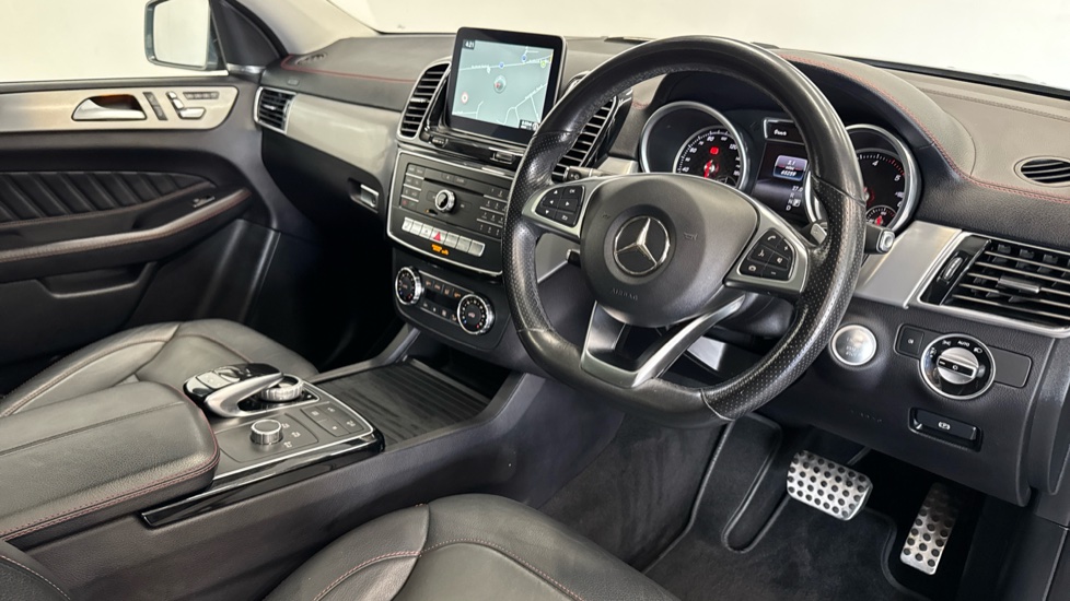 Mercedes-Benz GLE Coupe GLE 350d 4Matic AMG Line Premium Plus 5dr 9G-Tron Diesel Estate - Image 11