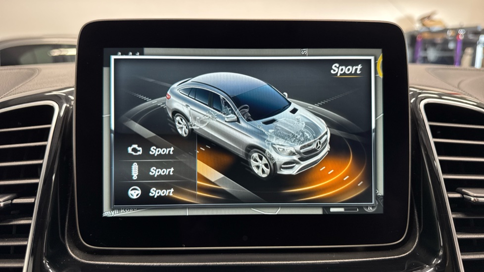 Mercedes-Benz GLE Coupe GLE 350d 4Matic AMG Line Premium Plus 5dr 9G-Tron Diesel Estate - Image 42