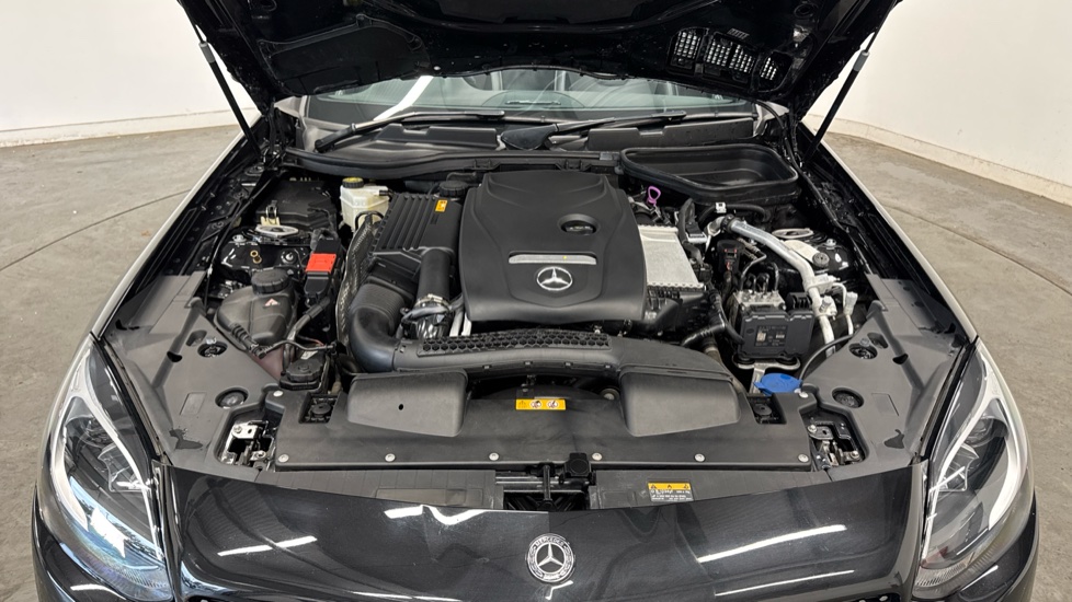 Mercedes-Benz SLC 300 AMG Line 2dr 9G-Tronic Petrol Roadster - Image 8