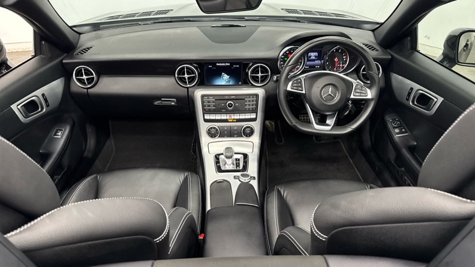 Mercedes-Benz SLC 300 AMG Line 2dr 9G-Tronic Petrol Roadster - Image 10