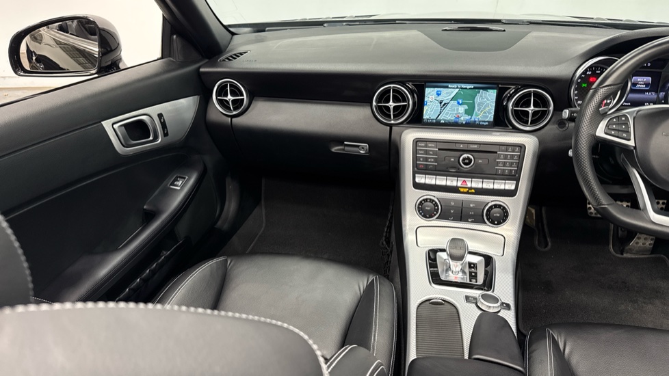 Mercedes-Benz SLC 300 AMG Line 2dr 9G-Tronic Petrol Roadster - Image 14
