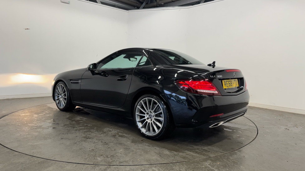 Mercedes-Benz SLC 300 AMG Line 2dr 9G-Tronic Petrol Roadster - Image 43